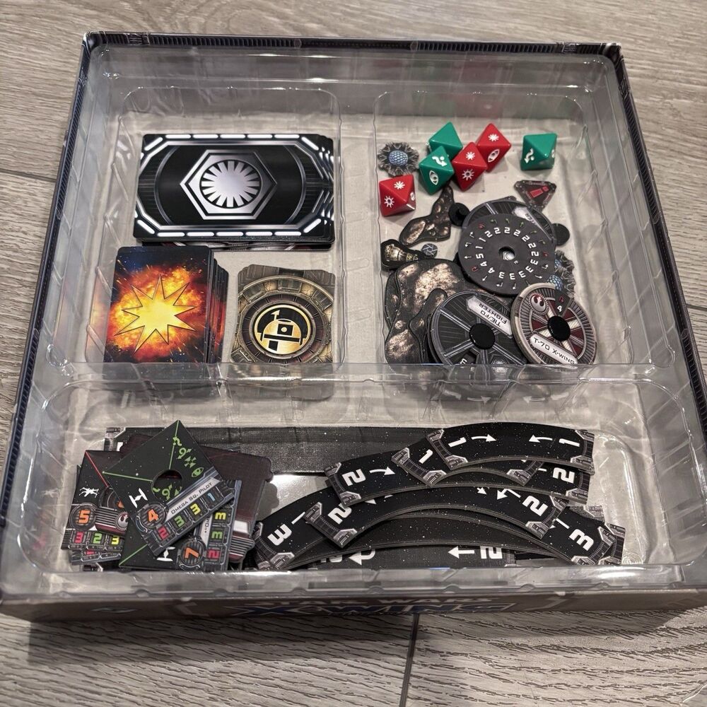 Star Wars X-Wing Miniatures Game Core Set - Picture 6 of 8
